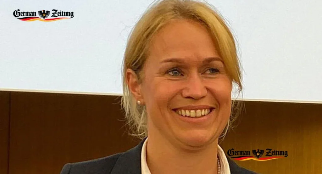 Julia Schwanholz